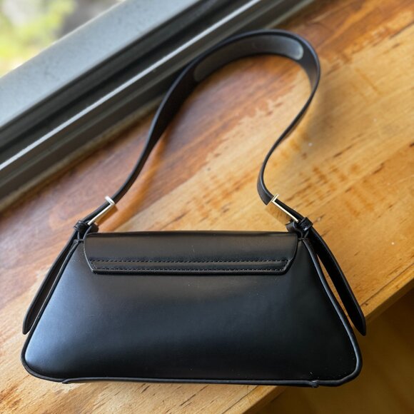 NWOT ZARA Small Vegan Leather Black Shoulder Bag Adjustable Strap - Picture 2 of 8